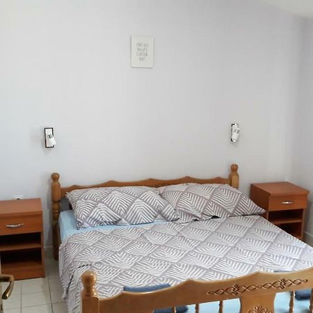 Apartmani Jovanovic Lustica Exterior photo