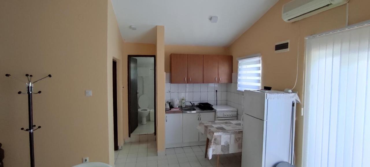 Apartmani Jovanovic Lustica Exterior photo