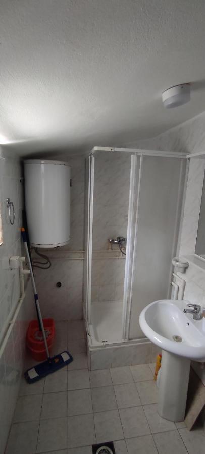 Apartmani Jovanovic Lustica Exterior photo