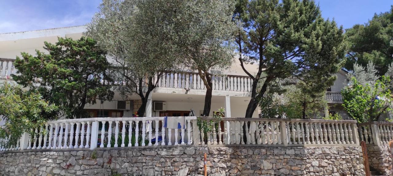Apartmani Jovanovic Lustica Exterior photo